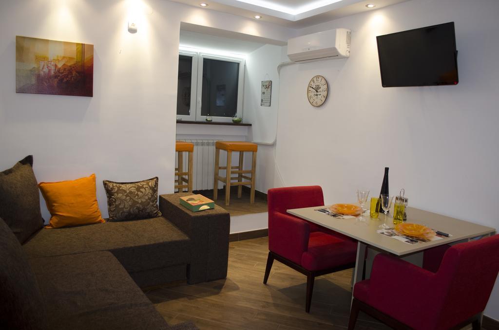 Nikola'S Apartment ベオグラード エクステリア 写真